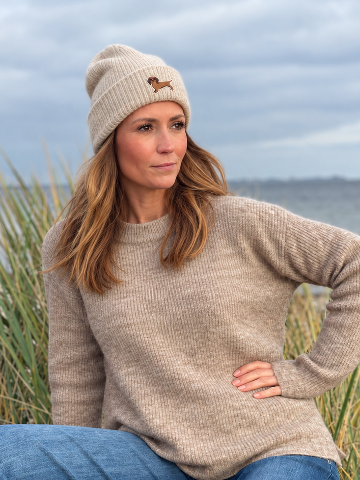 Dackel Beanie beige – Kuschelige Strickmütze mit Dackel-Motiv (Kopie)
