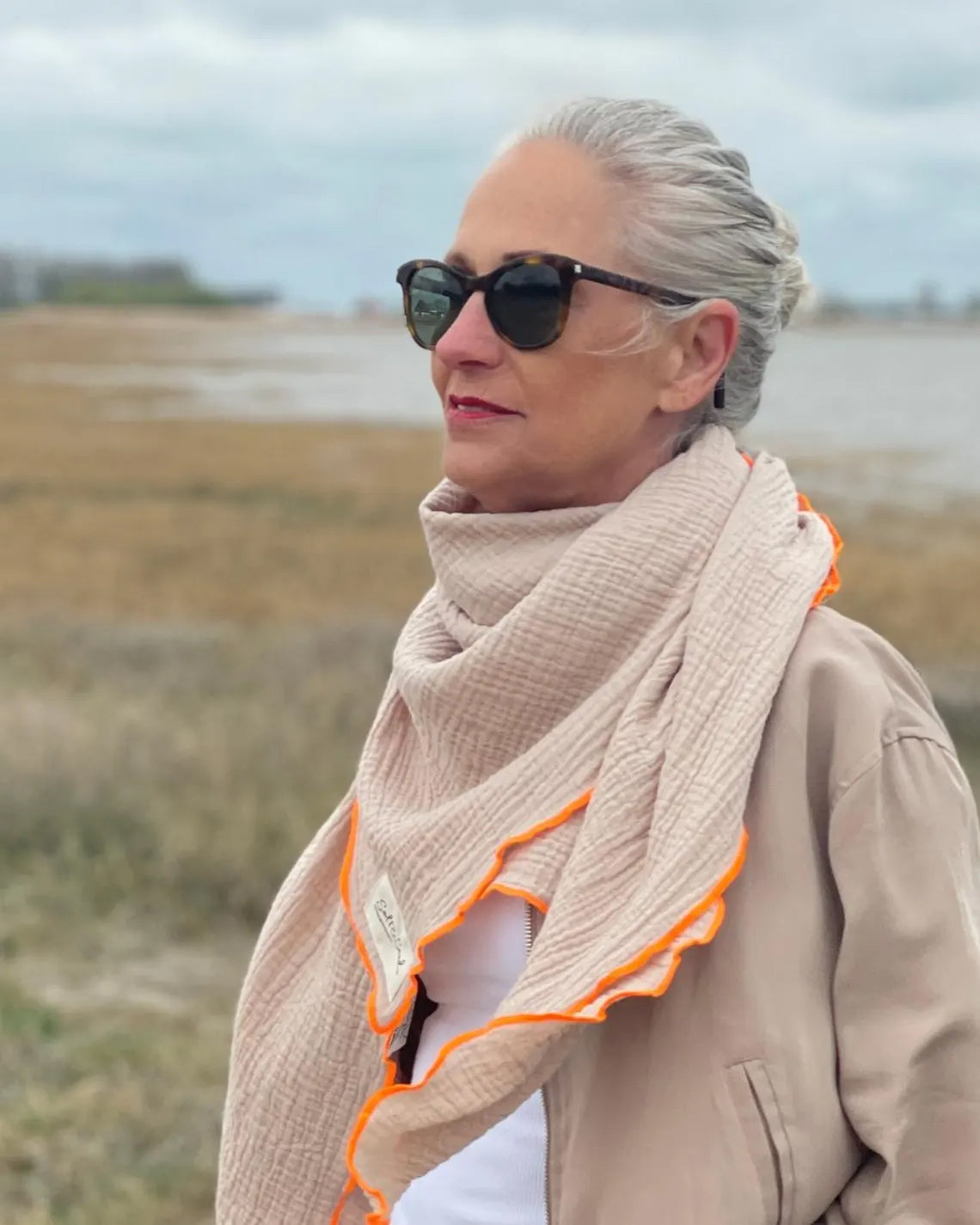 Musselin Tuch Damen l Beige mit Neon Orange