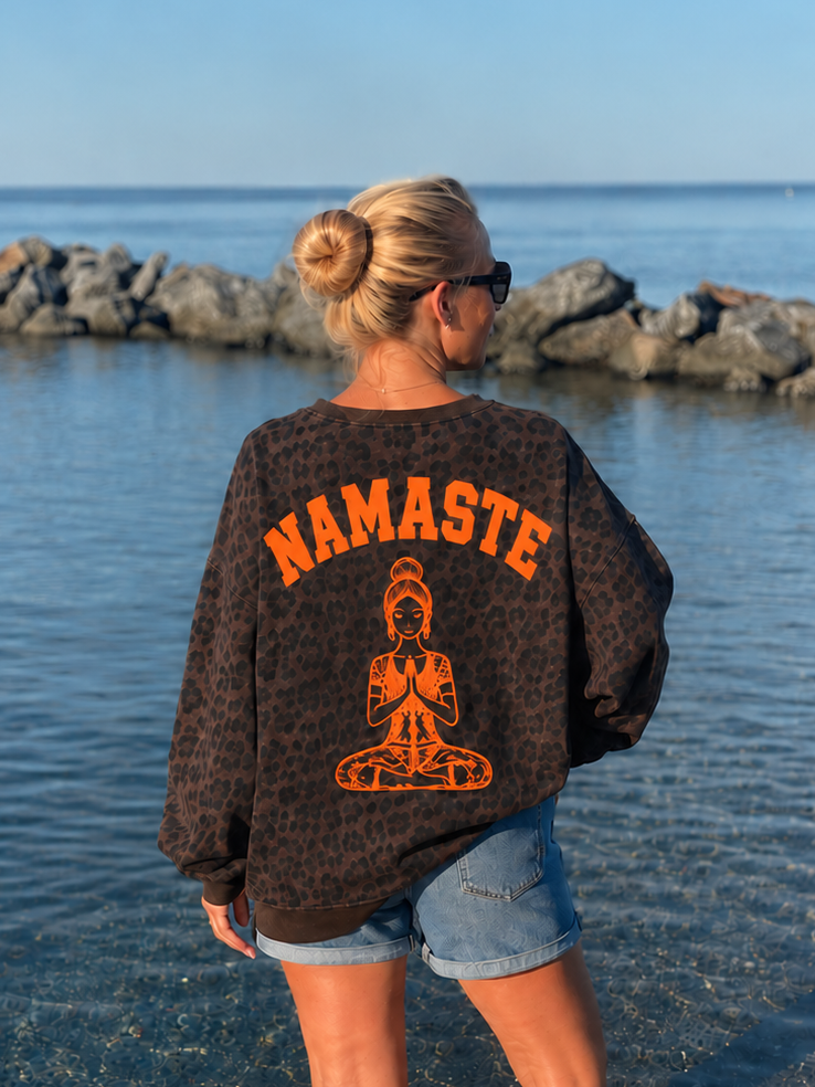 Leo Oversize Sweater „Namasté“ - Neon Orange
