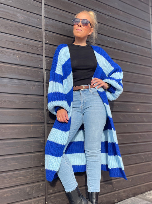 Oversize Strickmantel Blau