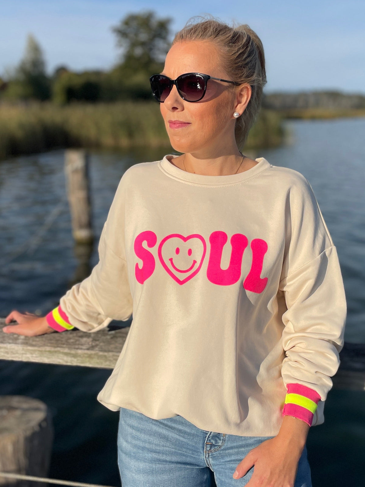 Cozy Oversize Sweatshirt "Soul" - light sand