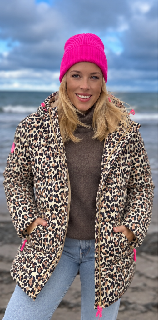 Leo Steppjacke – Beige mit pinken Details
