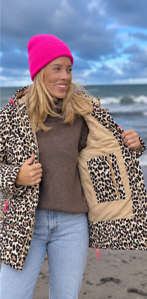 Leo Steppjacke – Beige mit pinken Details