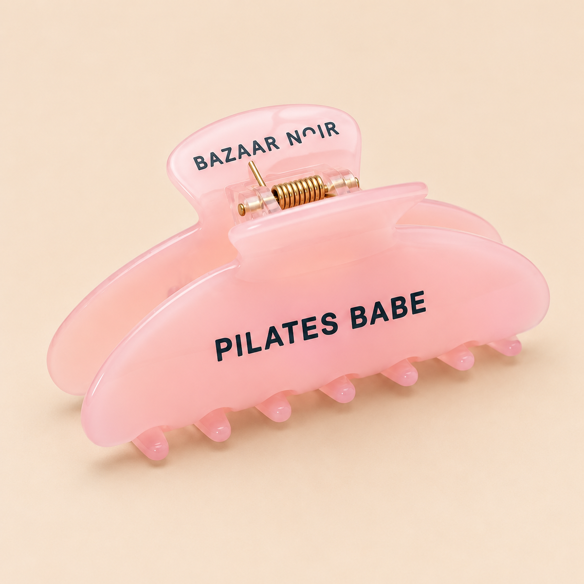 Haarspange Pilates Babe – Rosa Haarklammer mit Statement