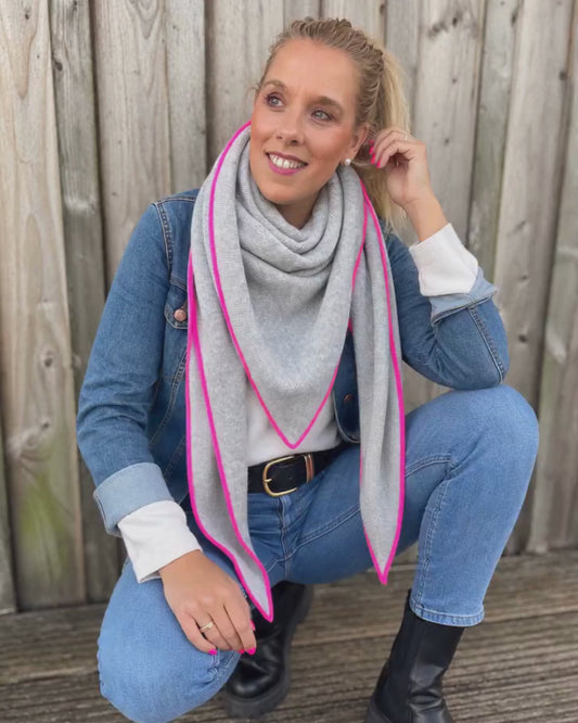 Dreieckstuch mit Wollanteil und Kaschmir – Weicher Strickschal mit Neon-Kante